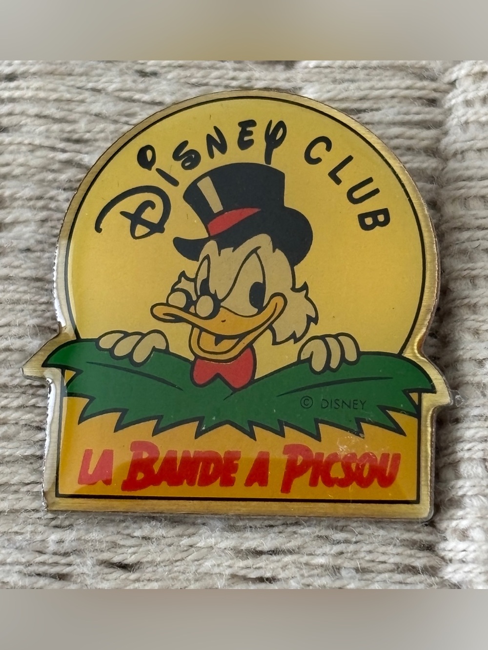 DISNEY 1992 Vintage French Disney Club “DuckTales” Pin
